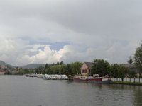 Vers le bassin du canal ...